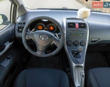 Серый Тойота Аурис, объемом двигателя 1.6 л и пробегом 158 тыс. км за 5700 $, фото 23 на Automoto.ua