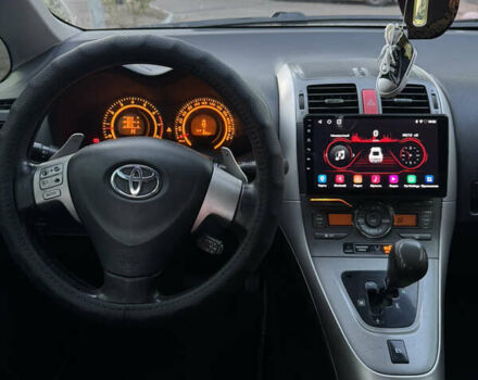 Серый Тойота Аурис, объемом двигателя 1.6 л и пробегом 168 тыс. км за 7400 $, фото 5 на Automoto.ua