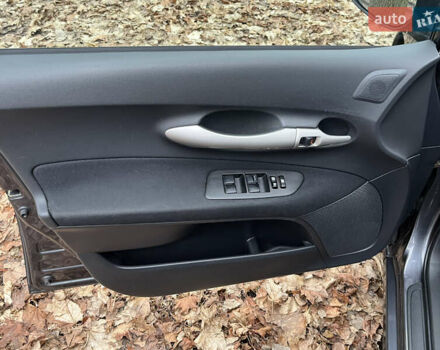 Сірий Тойота Ауріс, об'ємом двигуна 1.6 л та пробігом 211 тис. км за 6700 $, фото 16 на Automoto.ua