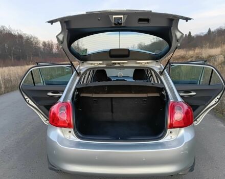 Серый Тойота Аурис, объемом двигателя 1.6 л и пробегом 158 тыс. км за 5700 $, фото 9 на Automoto.ua