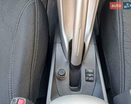 Сірий Тойота Ауріс, об'ємом двигуна 1.6 л та пробігом 181 тис. км за 5500 $, фото 2 на Automoto.ua