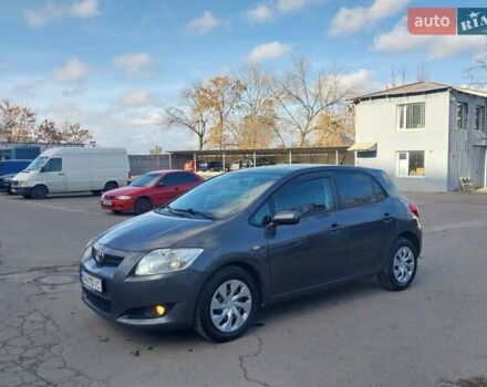 Серый Тойота Аурис, объемом двигателя 1.6 л и пробегом 195 тыс. км за 6200 $, фото 4 на Automoto.ua