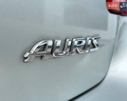 Сірий Тойота Ауріс, об'ємом двигуна 1.6 л та пробігом 90 тис. км за 7300 $, фото 6 на Automoto.ua