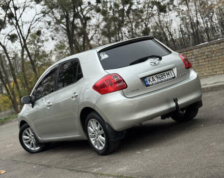 Серый Тойота Аурис, объемом двигателя 1.6 л и пробегом 200 тыс. км за 6499 $, фото 5 на Automoto.ua