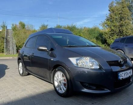 Серый Тойота Аурис, объемом двигателя 2 л и пробегом 284 тыс. км за 7000 $, фото 1 на Automoto.ua