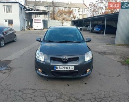 Сірий Тойота Ауріс, об'ємом двигуна 1.6 л та пробігом 195 тис. км за 6000 $, фото 1 на Automoto.ua