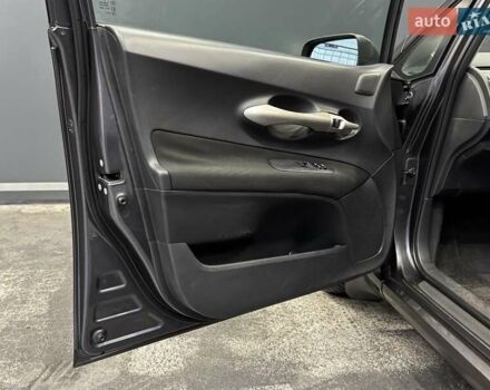 Серый Тойота Аурис, объемом двигателя 1.6 л и пробегом 210 тыс. км за 6300 $, фото 37 на Automoto.ua