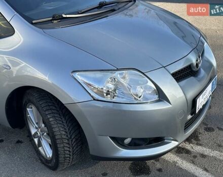 Серый Тойота Аурис, объемом двигателя 2 л и пробегом 251 тыс. км за 6390 $, фото 12 на Automoto.ua