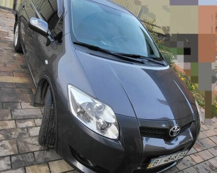 Серый Тойота Аурис, объемом двигателя 1.6 л и пробегом 178 тыс. км за 7500 $, фото 1 на Automoto.ua