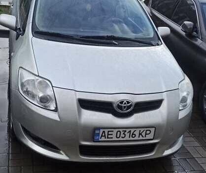 Сірий Тойота Ауріс, об'ємом двигуна 1.6 л та пробігом 164 тис. км за 6300 $, фото 2 на Automoto.ua