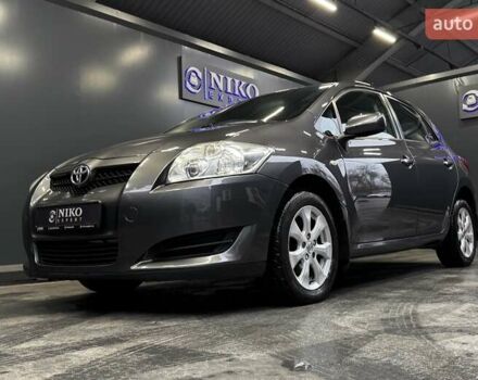 Серый Тойота Аурис, объемом двигателя 1.6 л и пробегом 210 тыс. км за 6300 $, фото 4 на Automoto.ua