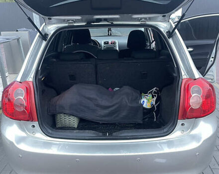 Серый Тойота Аурис, объемом двигателя 1.4 л и пробегом 250 тыс. км за 8200 $, фото 14 на Automoto.ua