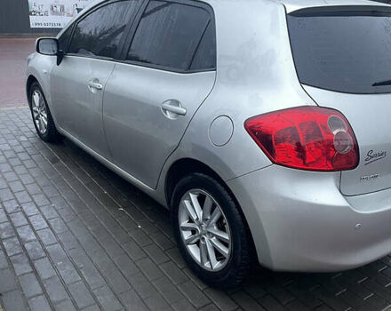 Серый Тойота Аурис, объемом двигателя 1.4 л и пробегом 250 тыс. км за 8200 $, фото 3 на Automoto.ua