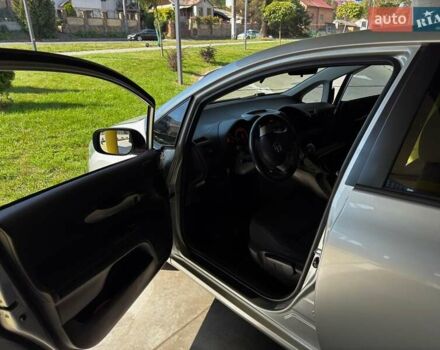 Серый Тойота Аурис, объемом двигателя 1.6 л и пробегом 145 тыс. км за 7500 $, фото 13 на Automoto.ua