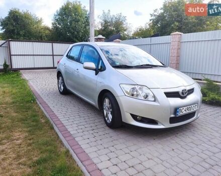 Серый Тойота Аурис, объемом двигателя 2 л и пробегом 270 тыс. км за 7200 $, фото 4 на Automoto.ua