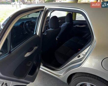 Серый Тойота Аурис, объемом двигателя 1.6 л и пробегом 145 тыс. км за 7500 $, фото 16 на Automoto.ua