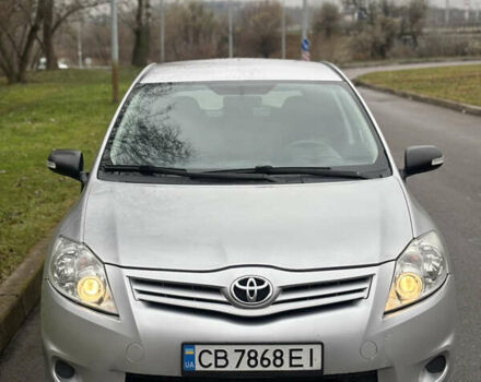 Серый Тойота Аурис, объемом двигателя 1.4 л и пробегом 240 тыс. км за 5950 $, фото 8 на Automoto.ua