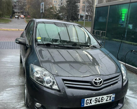 Сірий Тойота Ауріс, об'ємом двигуна 2 л та пробігом 153 тис. км за 7000 $, фото 4 на Automoto.ua