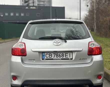 Серый Тойота Аурис, объемом двигателя 1.4 л и пробегом 240 тыс. км за 5950 $, фото 5 на Automoto.ua