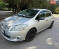 Сірий Тойота Ауріс, об'ємом двигуна 1.33 л та пробігом 163 тис. км за 6700 $, фото 1 на Automoto.ua