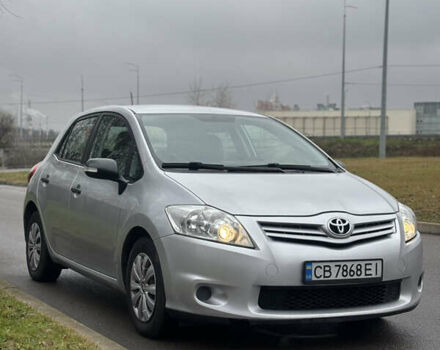 Серый Тойота Аурис, объемом двигателя 1.4 л и пробегом 240 тыс. км за 5950 $, фото 7 на Automoto.ua