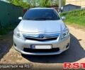 Серый Тойота Аурис, объемом двигателя 1.8 л и пробегом 175 тыс. км за 9999 $, фото 1 на Automoto.ua