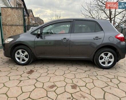 Сірий Тойота Ауріс, об'ємом двигуна 1.6 л та пробігом 129 тис. км за 9250 $, фото 5 на Automoto.ua