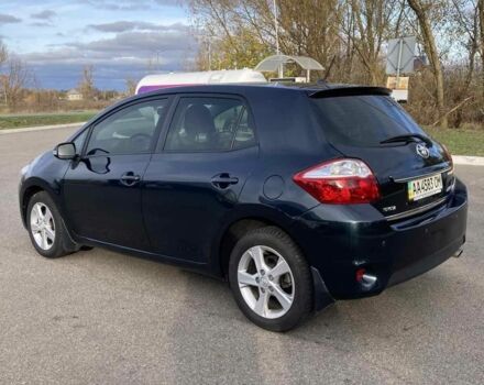 Серый Тойота Аурис, объемом двигателя 1.6 л и пробегом 71 тыс. км за 8000 $, фото 1 на Automoto.ua