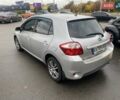 Серый Тойота Аурис, объемом двигателя 1.6 л и пробегом 263 тыс. км за 8400 $, фото 3 на Automoto.ua