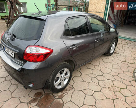 Сірий Тойота Ауріс, об'ємом двигуна 1.6 л та пробігом 129 тис. км за 9250 $, фото 15 на Automoto.ua