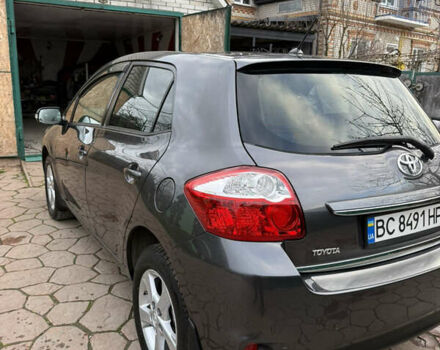 Сірий Тойота Ауріс, об'ємом двигуна 1.6 л та пробігом 129 тис. км за 9250 $, фото 24 на Automoto.ua