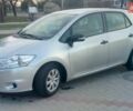 Серый Тойота Аурис, объемом двигателя 1.4 л и пробегом 152 тыс. км за 9000 $, фото 1 на Automoto.ua