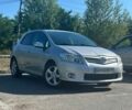 Сірий Тойота Ауріс, об'ємом двигуна 1.6 л та пробігом 151 тис. км за 10400 $, фото 1 на Automoto.ua