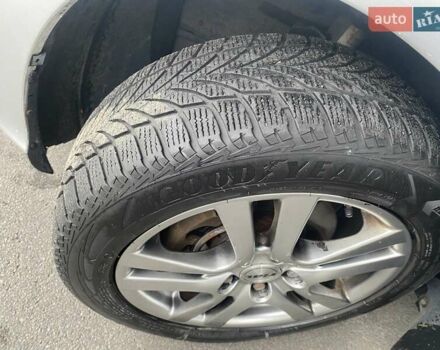 Серый Тойота Аурис, объемом двигателя 1.6 л и пробегом 263 тыс. км за 8400 $, фото 16 на Automoto.ua