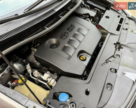 Сірий Тойота Ауріс, об'ємом двигуна 1.6 л та пробігом 129 тис. км за 9250 $, фото 31 на Automoto.ua