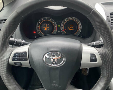 Серый Тойота Аурис, объемом двигателя 1.6 л и пробегом 34 тыс. км за 9500 $, фото 5 на Automoto.ua