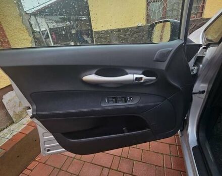 Серый Тойота Аурис, объемом двигателя 1.6 л и пробегом 99 тыс. км за 11500 $, фото 11 на Automoto.ua