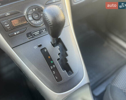 Серый Тойота Аурис, объемом двигателя 1.6 л и пробегом 130 тыс. км за 9800 $, фото 11 на Automoto.ua