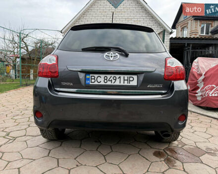 Сірий Тойота Ауріс, об'ємом двигуна 1.6 л та пробігом 129 тис. км за 9250 $, фото 11 на Automoto.ua