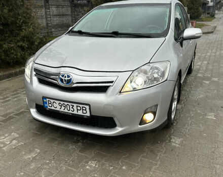 Серый Тойота Аурис, объемом двигателя 1.8 л и пробегом 210 тыс. км за 9700 $, фото 2 на Automoto.ua