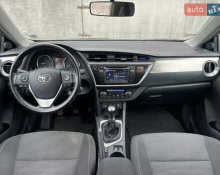 Серый Тойота Аурис, объемом двигателя 2 л и пробегом 171 тыс. км за 8990 $, фото 15 на Automoto.ua