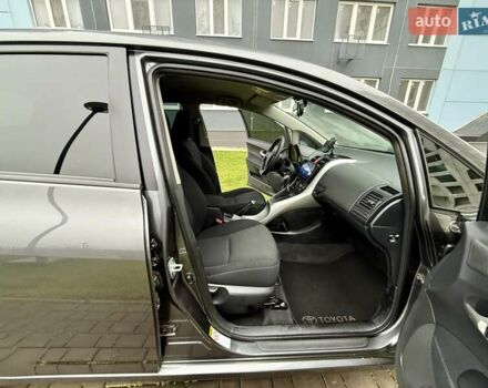 Сірий Тойота Ауріс, об'ємом двигуна 1.6 л та пробігом 89 тис. км за 9999 $, фото 47 на Automoto.ua