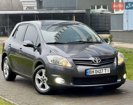 Сірий Тойота Ауріс, об'ємом двигуна 1.6 л та пробігом 89 тис. км за 9999 $, фото 29 на Automoto.ua