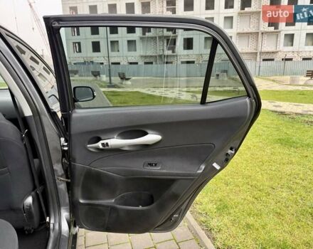 Сірий Тойота Ауріс, об'ємом двигуна 1.6 л та пробігом 89 тис. км за 9999 $, фото 61 на Automoto.ua