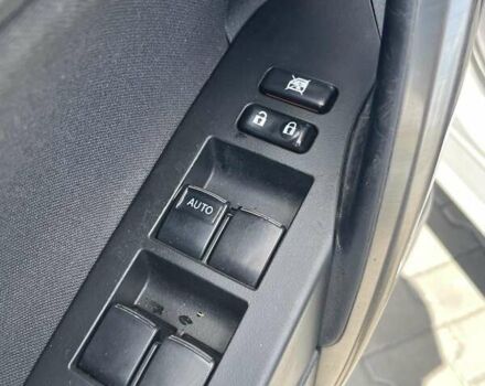 Серый Тойота Аурис, объемом двигателя 1.6 л и пробегом 148 тыс. км за 12000 $, фото 8 на Automoto.ua