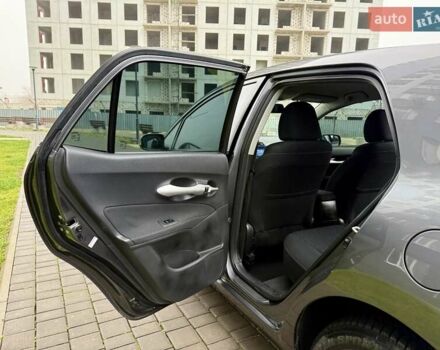 Сірий Тойота Ауріс, об'ємом двигуна 1.6 л та пробігом 89 тис. км за 9999 $, фото 56 на Automoto.ua