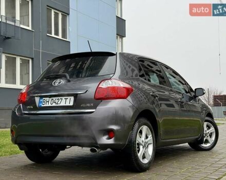 Сірий Тойота Ауріс, об'ємом двигуна 1.6 л та пробігом 89 тис. км за 9999 $, фото 15 на Automoto.ua