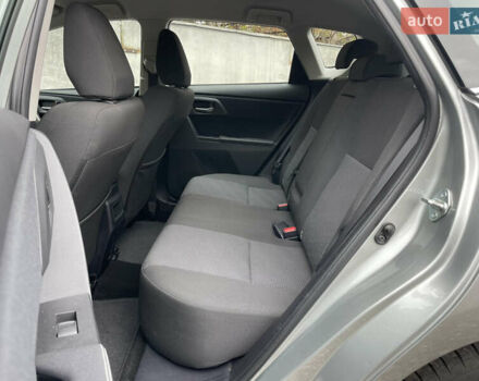 Серый Тойота Аурис, объемом двигателя 2 л и пробегом 171 тыс. км за 8990 $, фото 12 на Automoto.ua