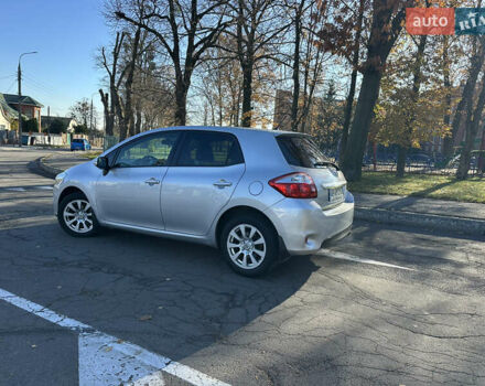 Сірий Тойота Ауріс, об'ємом двигуна 1.6 л та пробігом 190 тис. км за 9999 $, фото 18 на Automoto.ua