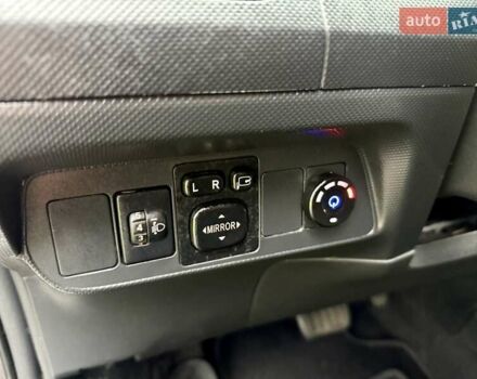 Сірий Тойота Ауріс, об'ємом двигуна 1.6 л та пробігом 89 тис. км за 9999 $, фото 41 на Automoto.ua